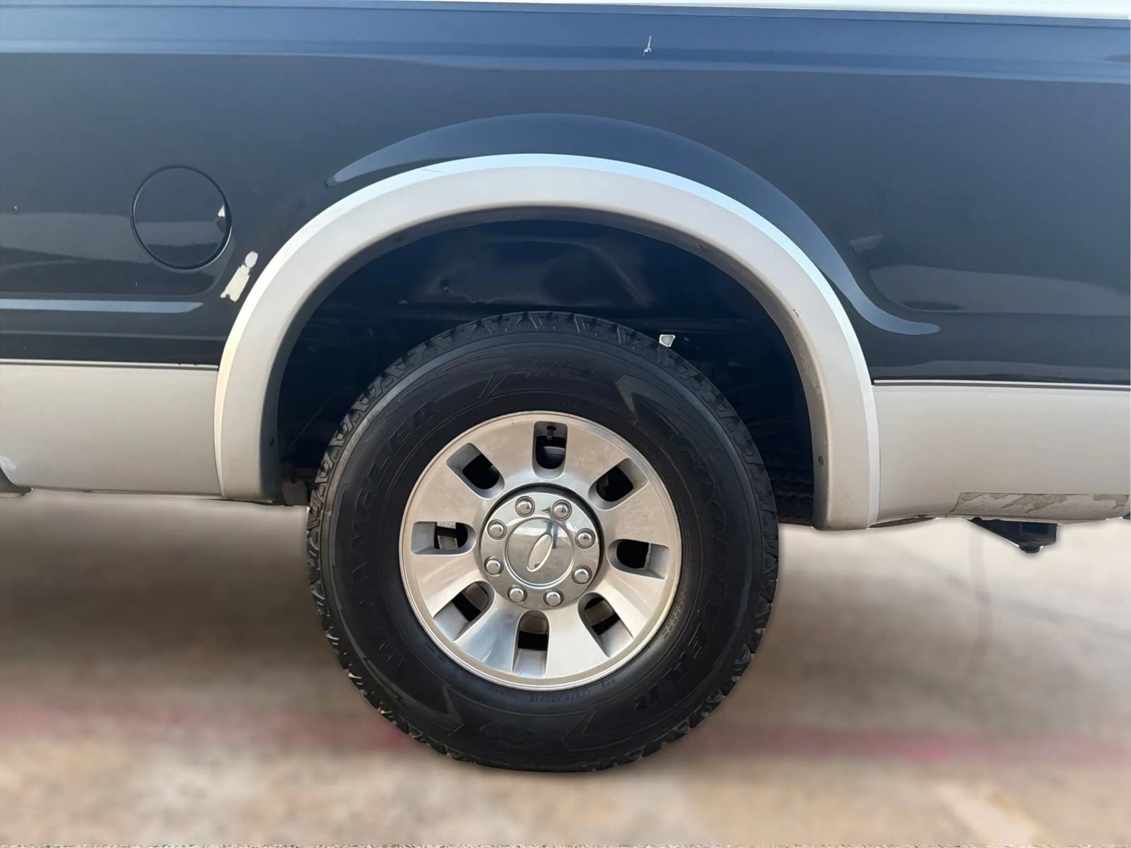 Used 2010 Ford F250 Lariat RWD image 30