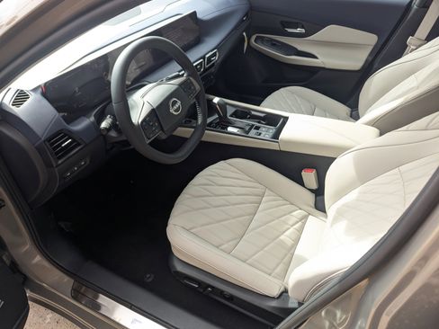 New 2026 Nissan Sentra SL image 9