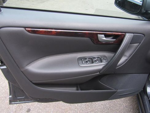 Used 2006 Volvo S60 2.5T image 39