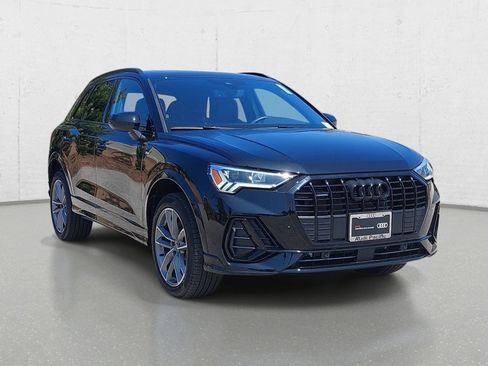 Certified 2025 Audi Q3 2.0T Premium w/ Convenience Package AWD/4WD image 3