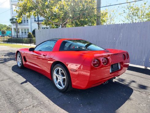 Used 2002 Chevrolet Corvette Coupe w/ Preferred Equipment Group2 image 6