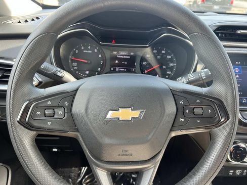 Used 2023 Chevrolet TrailBlazer LT w/ Convenience Package AWD/4WD image 15