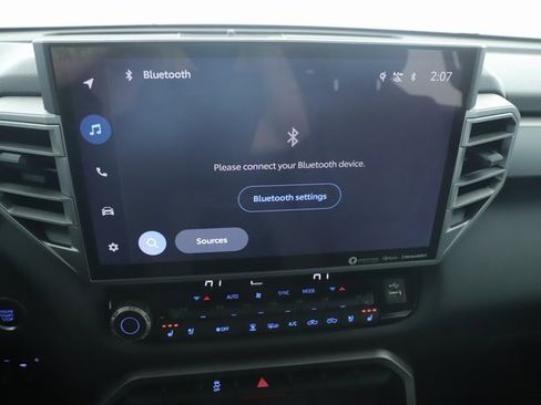 Used 2024 Toyota Tundra Limited image 5