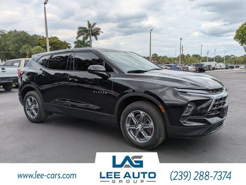 Used 2023 Chevrolet Blazer LT AWD/4WD image 1
