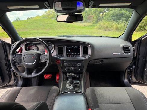 Used 2017 Dodge Charger R/T Scat Pack image 16