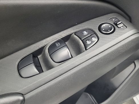 Used 2024 Nissan Altima 2.5 S FWD image 27