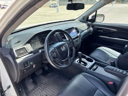 Used 2017 Honda Pilot EX-L image 9