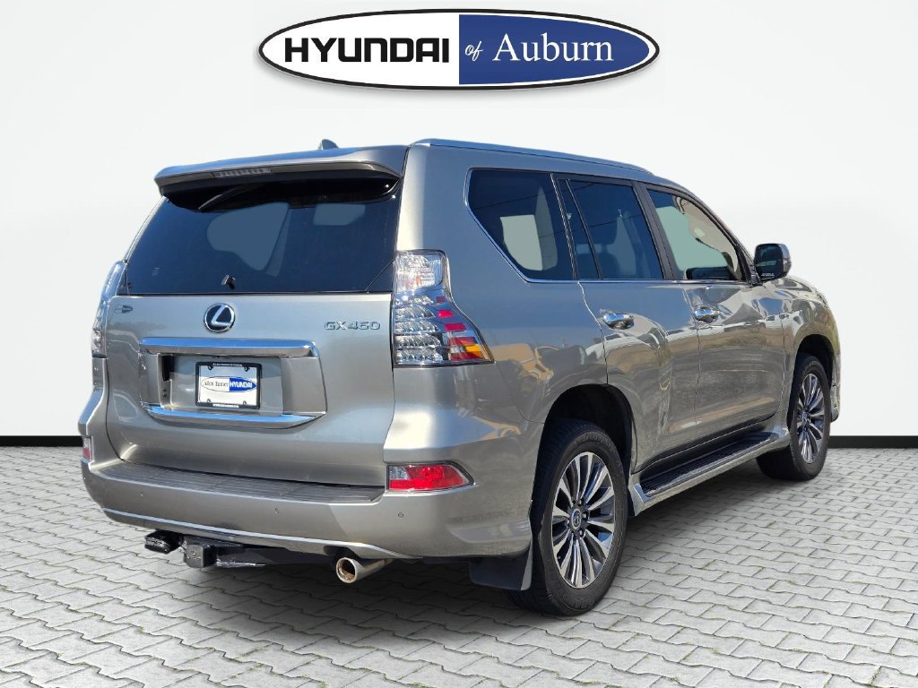 Used 2023 Lexus GX 460 Luxury w/ Accessory Package AWD/4WD image 5