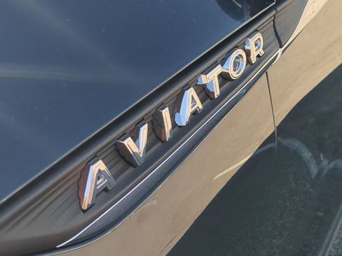 Used 2023 Lincoln Aviator Reserve w/ Elements Package Plus image 32