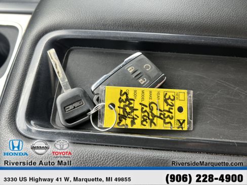 Used 2014 GMC Sierra 1500 SLT AWD/4WD image 26