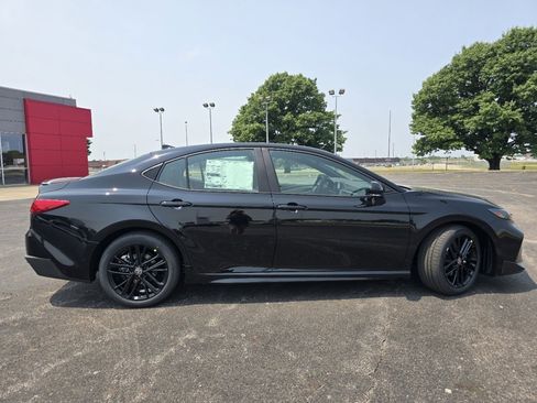 New 2026 Toyota Camry SE FWD image 15