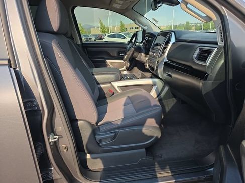 Used 2021 Nissan Titan SV w/ SV Convenience Package AWD/4WD image 19