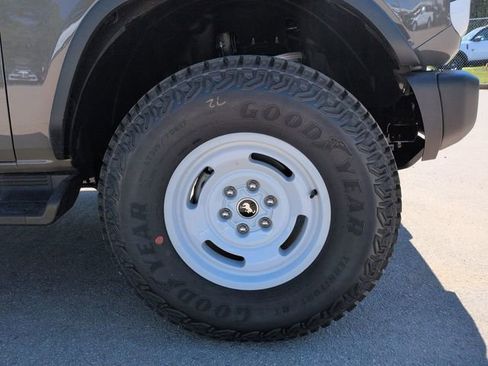 New 2026 Ford Bronco Heritage Edition image 10