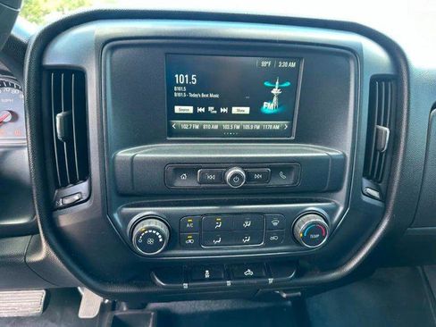Used 2018 Chevrolet Silverado 1500 W/T AWD/4WD image 13