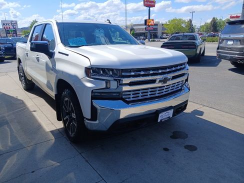 Used 2020 Chevrolet Silverado 1500 LT w/ All-Star Edition AWD/4WD image 4