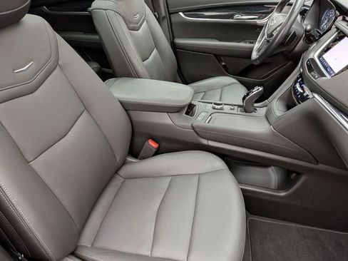 Certified 2023 Cadillac XT5 Premium Luxury w/ Technology Package AWD/4WD image 27