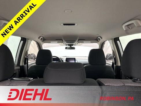 Used 2022 Nissan Rogue SV image 9