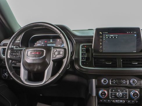 Used 2023 GMC Yukon SLT image 17