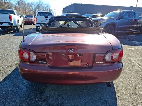 Used 2003 MAZDA MX-5 Miata image 6