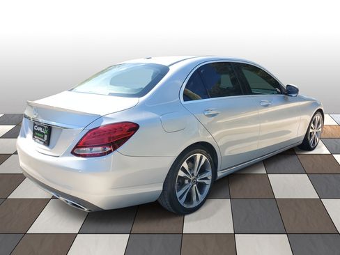 Used 2018 Mercedes-Benz C 300 Sedan image 4