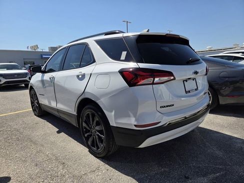Used 2022 Chevrolet Equinox RS w/ RS Leather Package FWD image 4