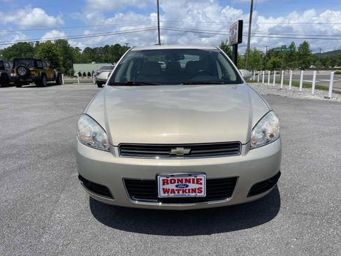 Used 2011 Chevrolet Impala LT w/ Luxury Edition Package FWD image 10