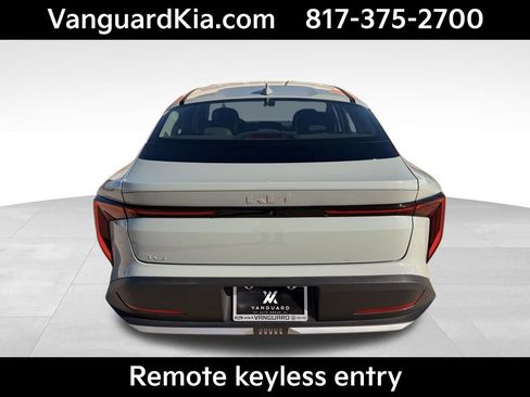 Certified 2025 Kia K4 LXS image 3