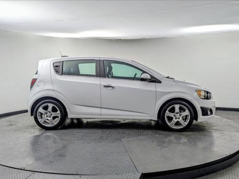 Used 2016 Chevrolet Sonic LTZ image 9