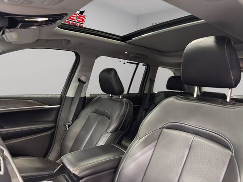 New 2024 Jeep Grand Cherokee Limited 4xe w/ Luxury Tech Group II image 4