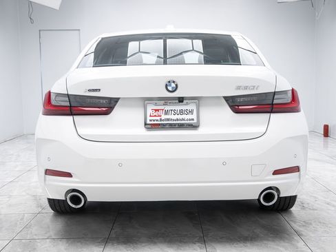 Used 2025 BMW 330i xDrive Sedan w/ Convenience Package AWD/4WD image 8