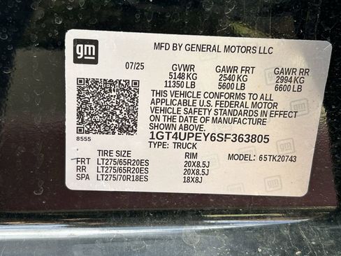 Used 2025 GMC Sierra 2500 AT4 image 10