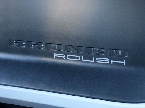 Used 2022 Ford Bronco Badlands image 37