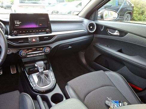 Used 2023 Kia Forte GT-Line image 16