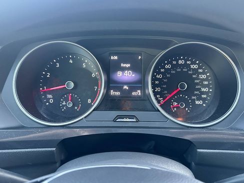 Used 2021 Volkswagen Tiguan S FWD image 11