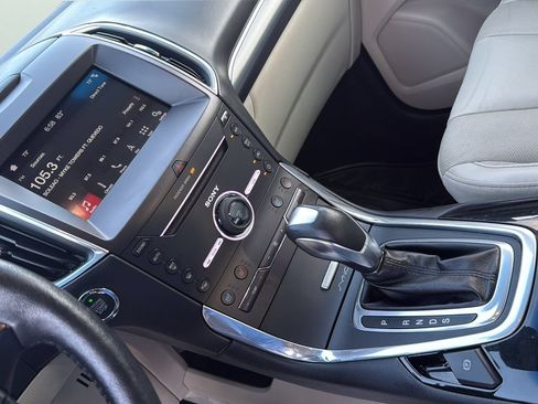 Used 2016 Ford Edge Titanium w/ Equipment Group 301A AWD/4WD image 20