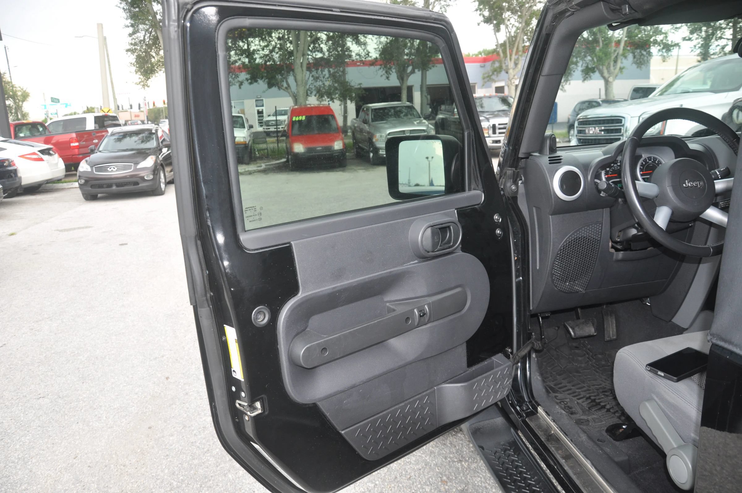 Used 2008 Jeep Wrangler Sahara w/ PWR Convenience Group AWD/4WD image 9