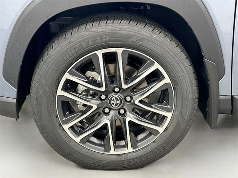 New 2026 Toyota Corolla Cross XLE image 8