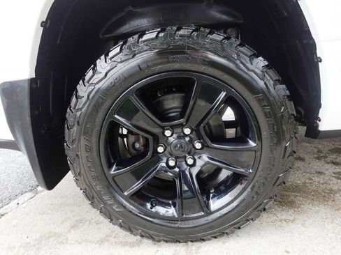 Used 2021 RAM 1500 Big Horn AWD/4WD image 9