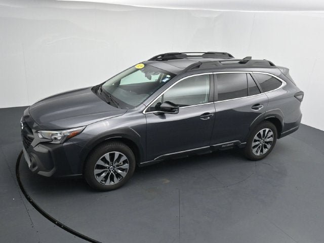 Used 2025 Subaru Outback Limited AWD/4WD image 33