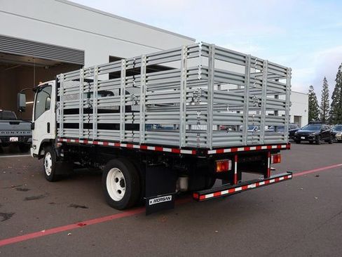 New 2025 Chevrolet Low Cab Forward image 5