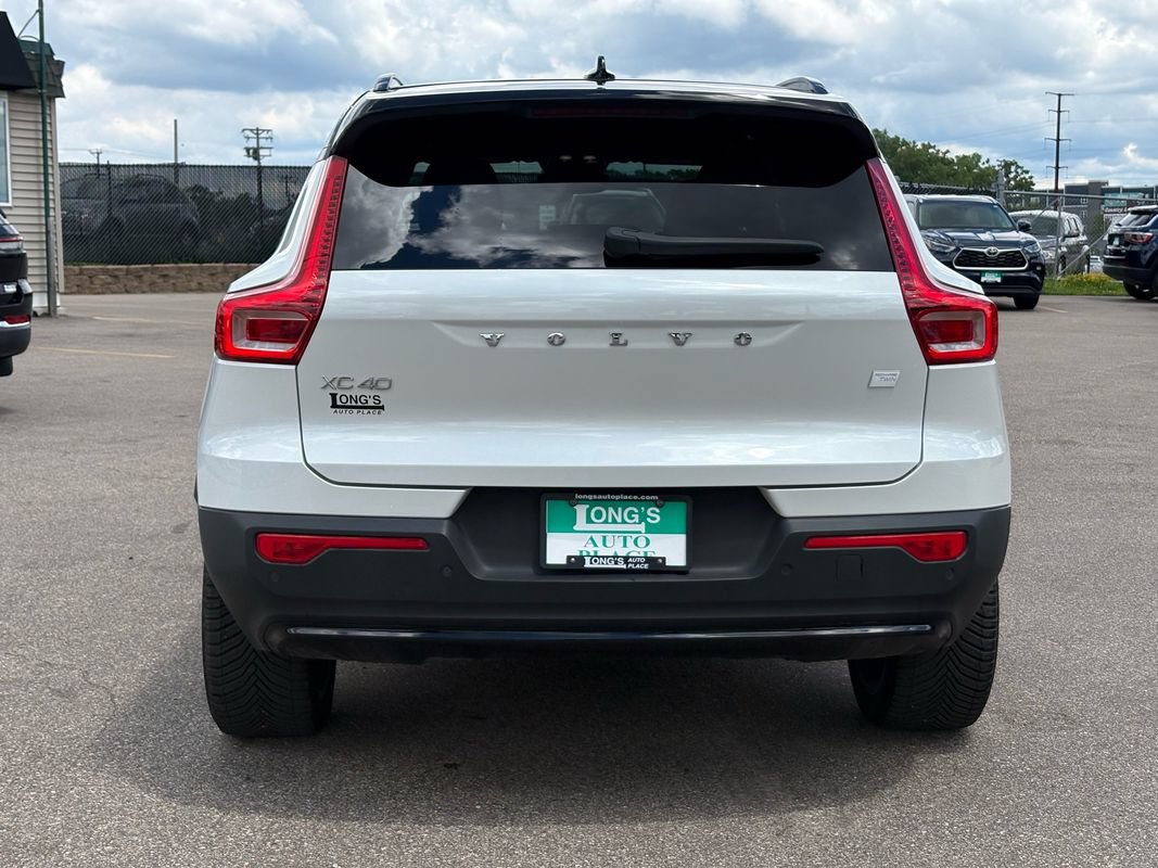 Used 2023 Volvo XC40 Recharge Plus AWD/4WD image 7