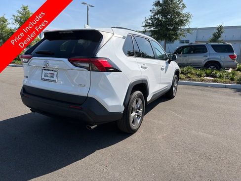 Used 2022 Toyota RAV4 XLE FWD image 4
