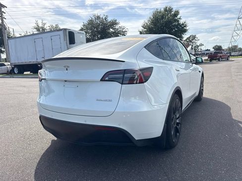 Used 2022 Tesla Model Y Performance AWD/4WD image 3