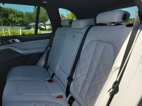 New 2026 BMW X5 xDrive40i w/ Executive Package AWD/4WD image 8
