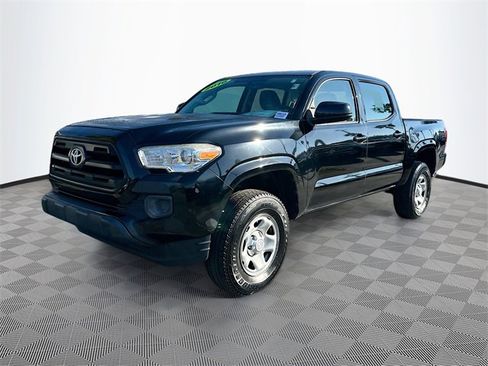 Used 2016 Toyota Tacoma SR image 3