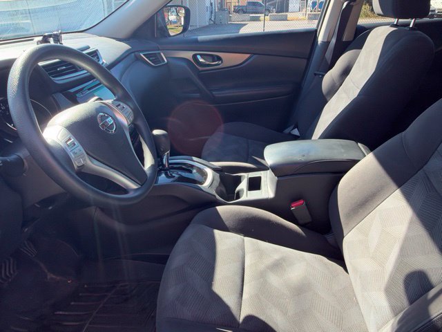 Used 2016 Nissan Rogue SV AWD/4WD image 8