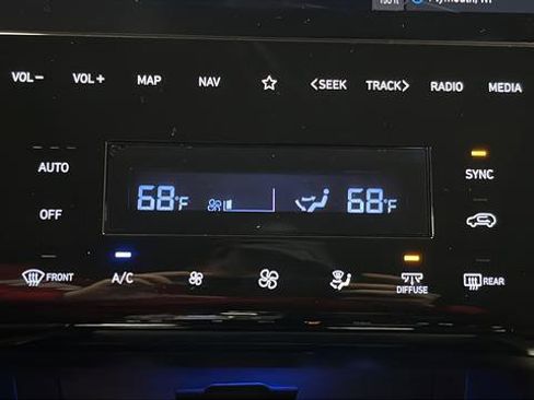 Used 2024 Hyundai Tucson Limited AWD/4WD image 18