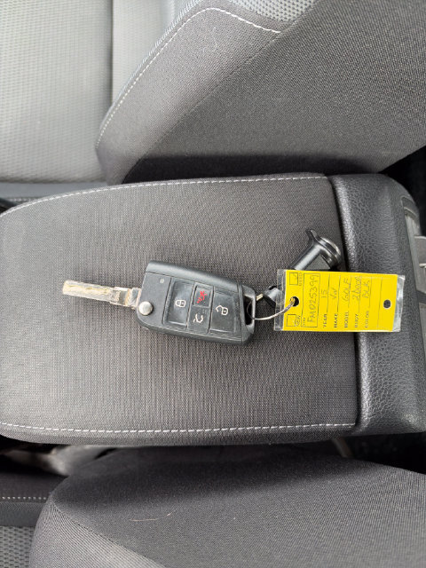 Used 2015 Volkswagen Golf Launch Edition FWD image 17