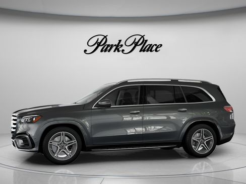 New 2026 Mercedes-Benz GLS 450 4MATIC image 8