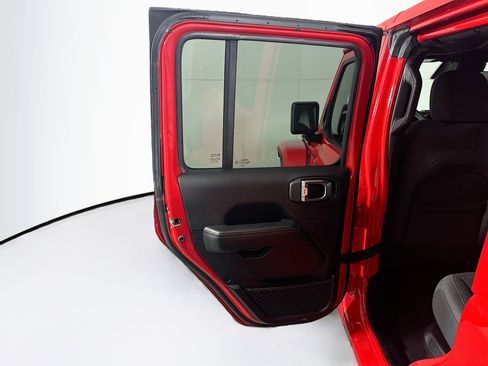 Used 2025 Jeep Wrangler Sahara w/ Safety Group image 27